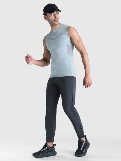 Men Tapered Fit Mid Rise Joggers