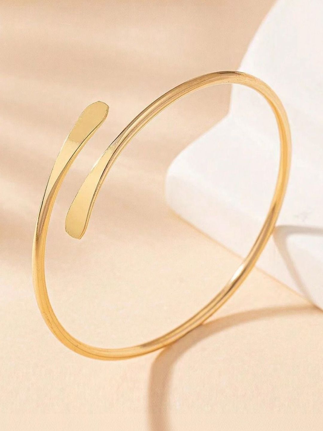 Women Gold-Plated Kada Bracelet