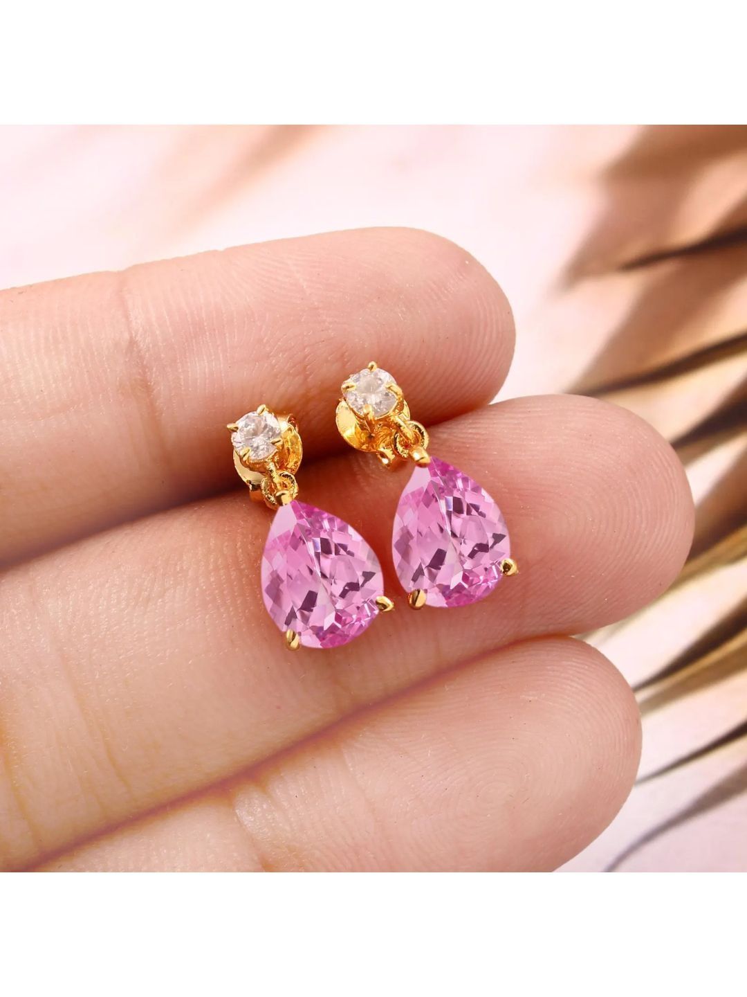 SALTY Contemporary Studs Earrings