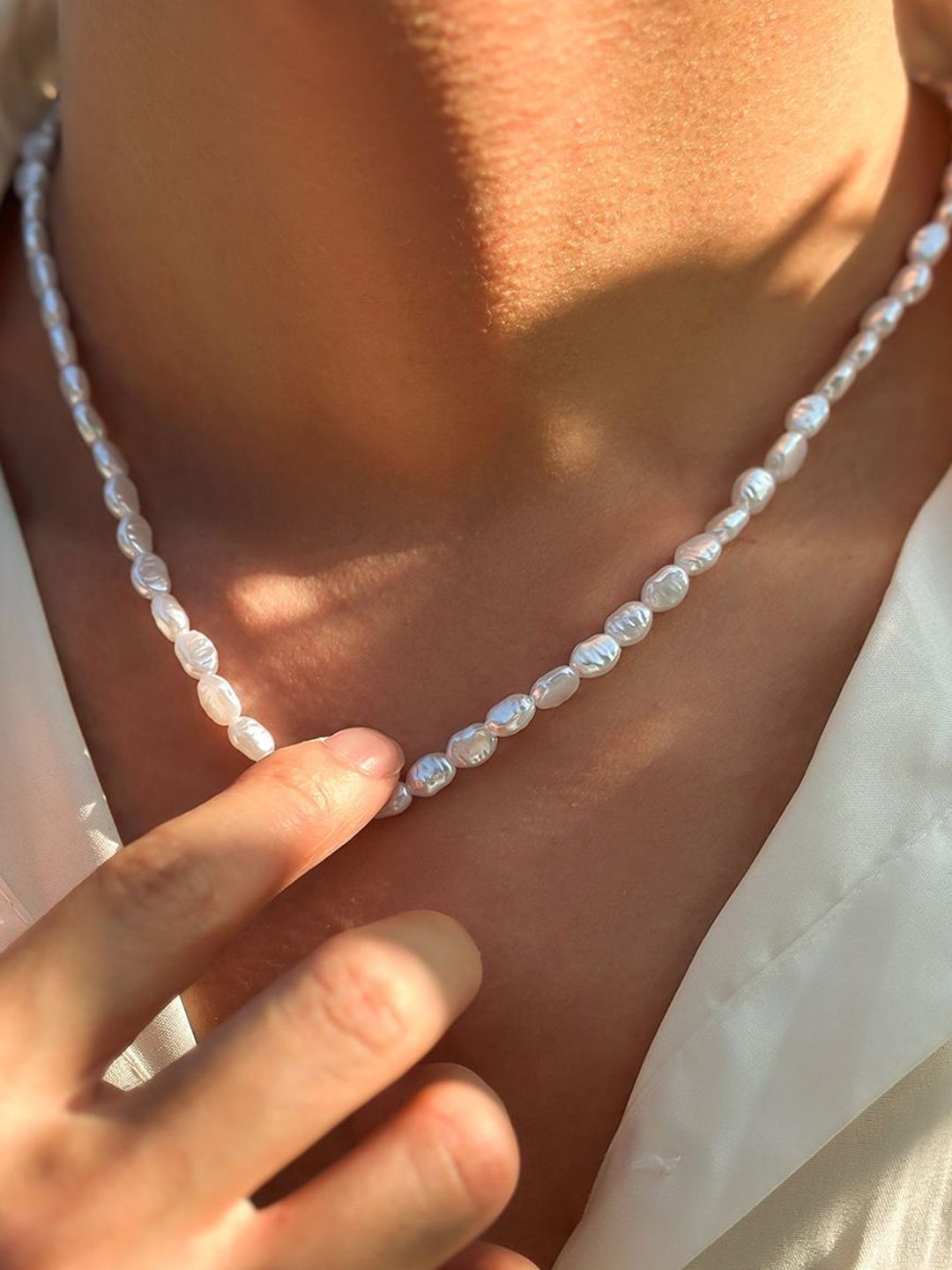 Women Silver-Plated Enamelled Necklace