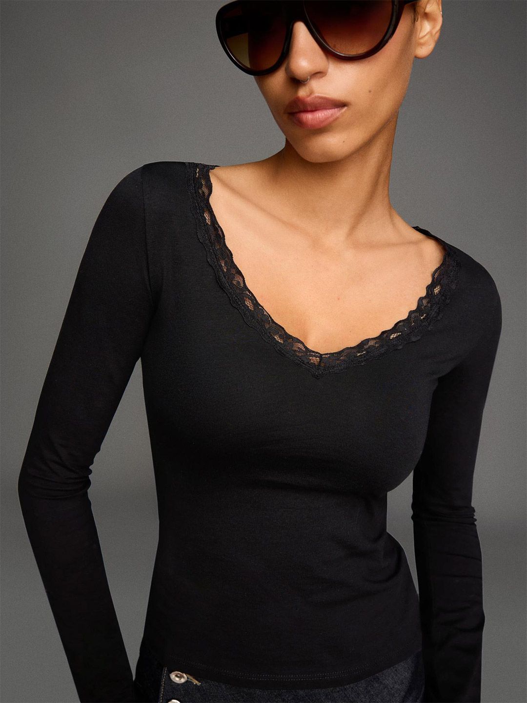 Long sleeve lace T-shirt
