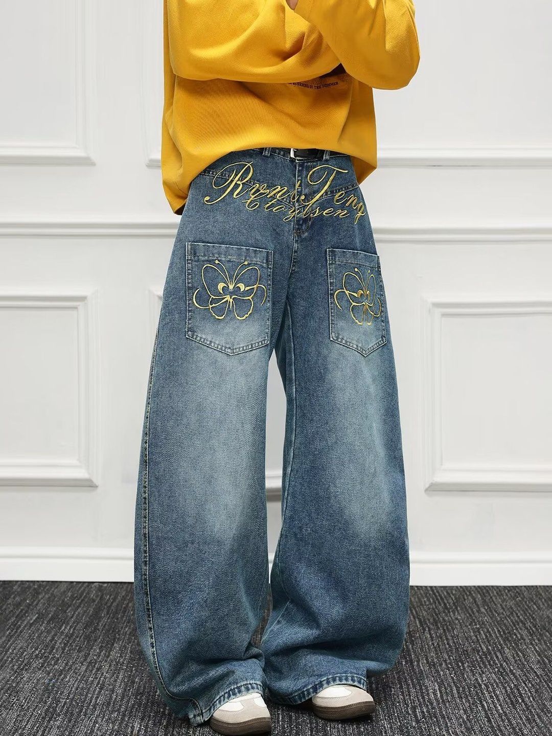 Men Wide Leg Mid-Rise Light Fade Printed Jeans