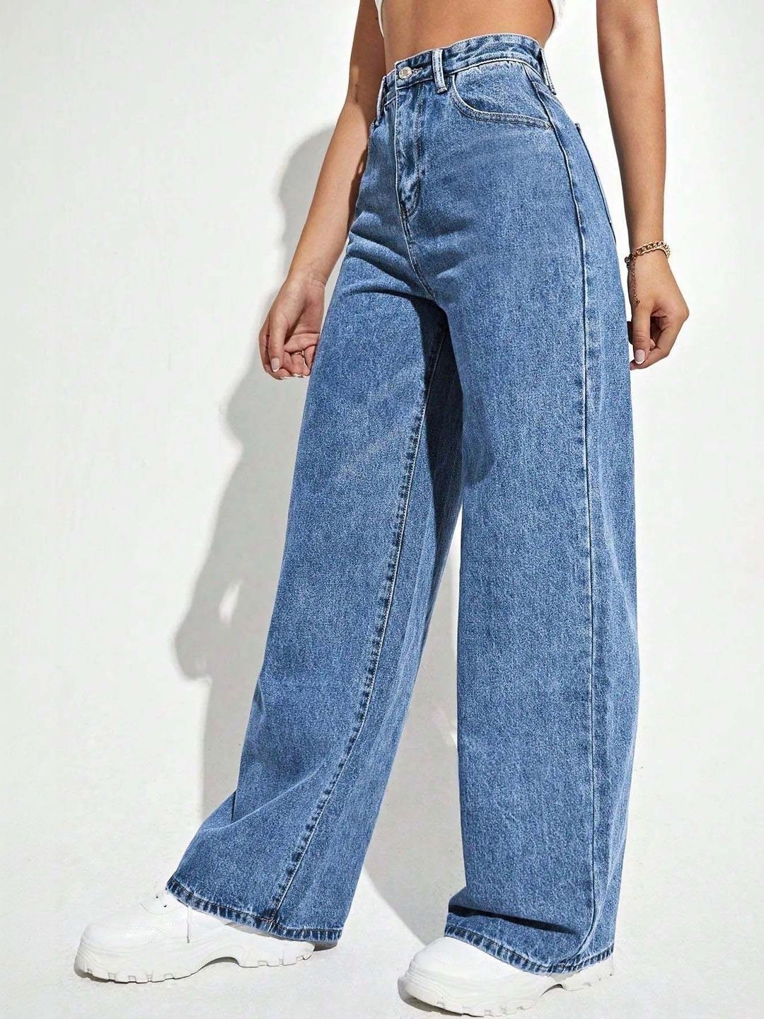Women Classic Wide Leg High-Rise Light Fade Stretchable Jeans