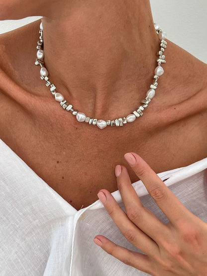 Silver-Plated Artificial Beaded Enamelled Minimal Necklace