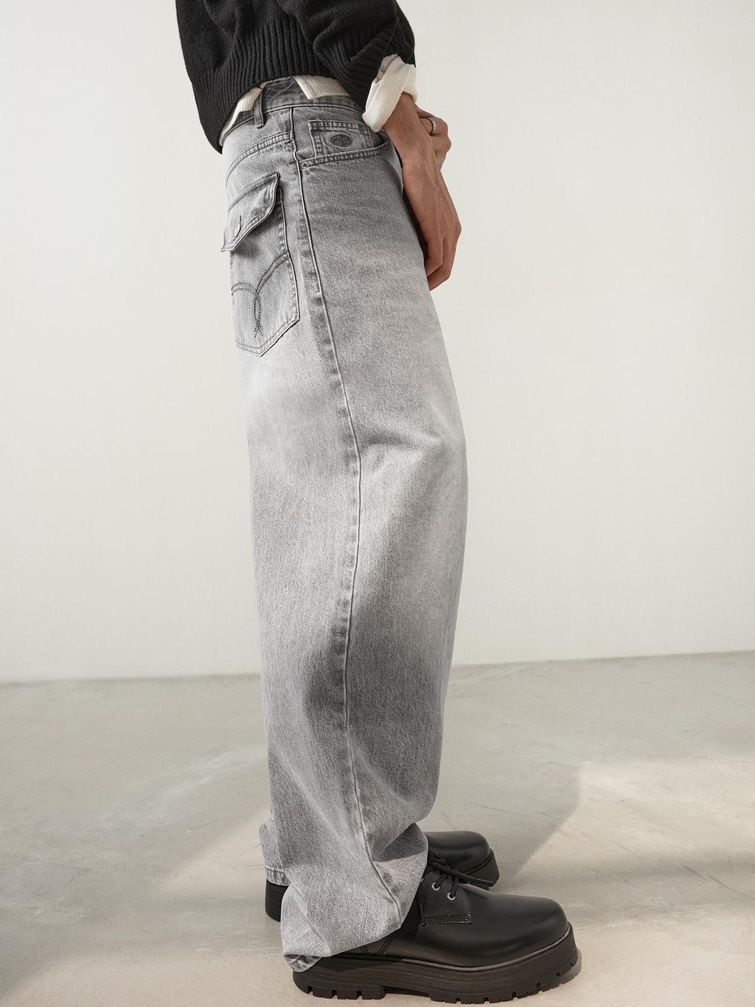 Men Embroidered super baggy jeans