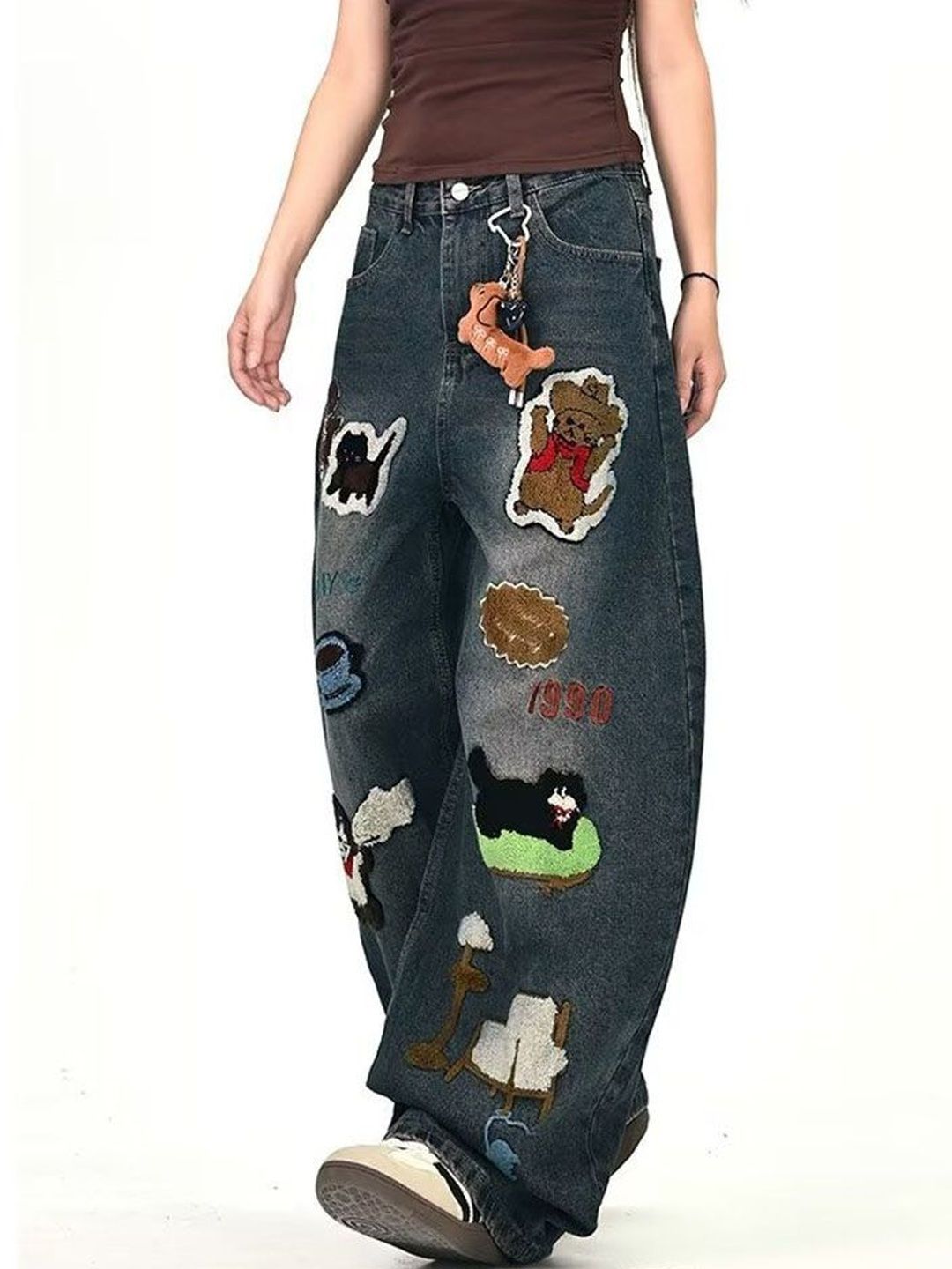 Men Wide Leg Mid-Rise Dark Applique Jeans