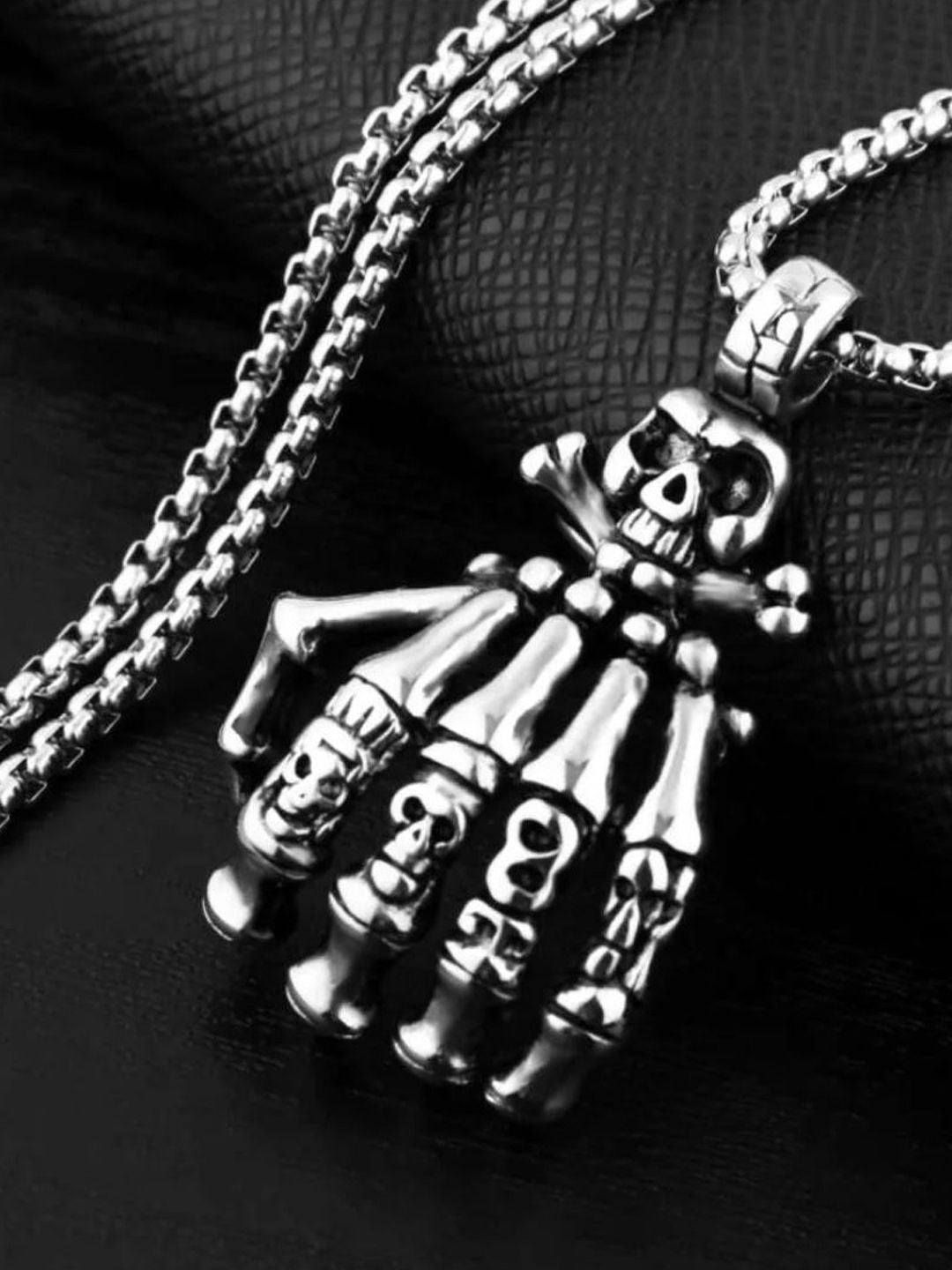 SALTY Bone-jangle Pendant & Chain