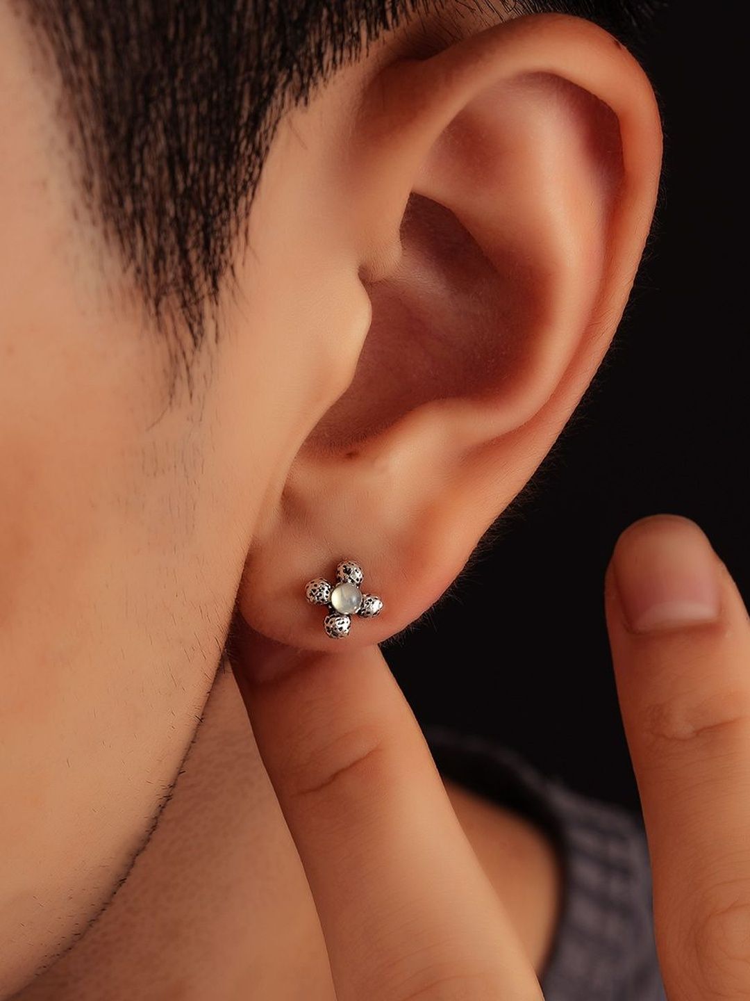 Classic Studs Earrings