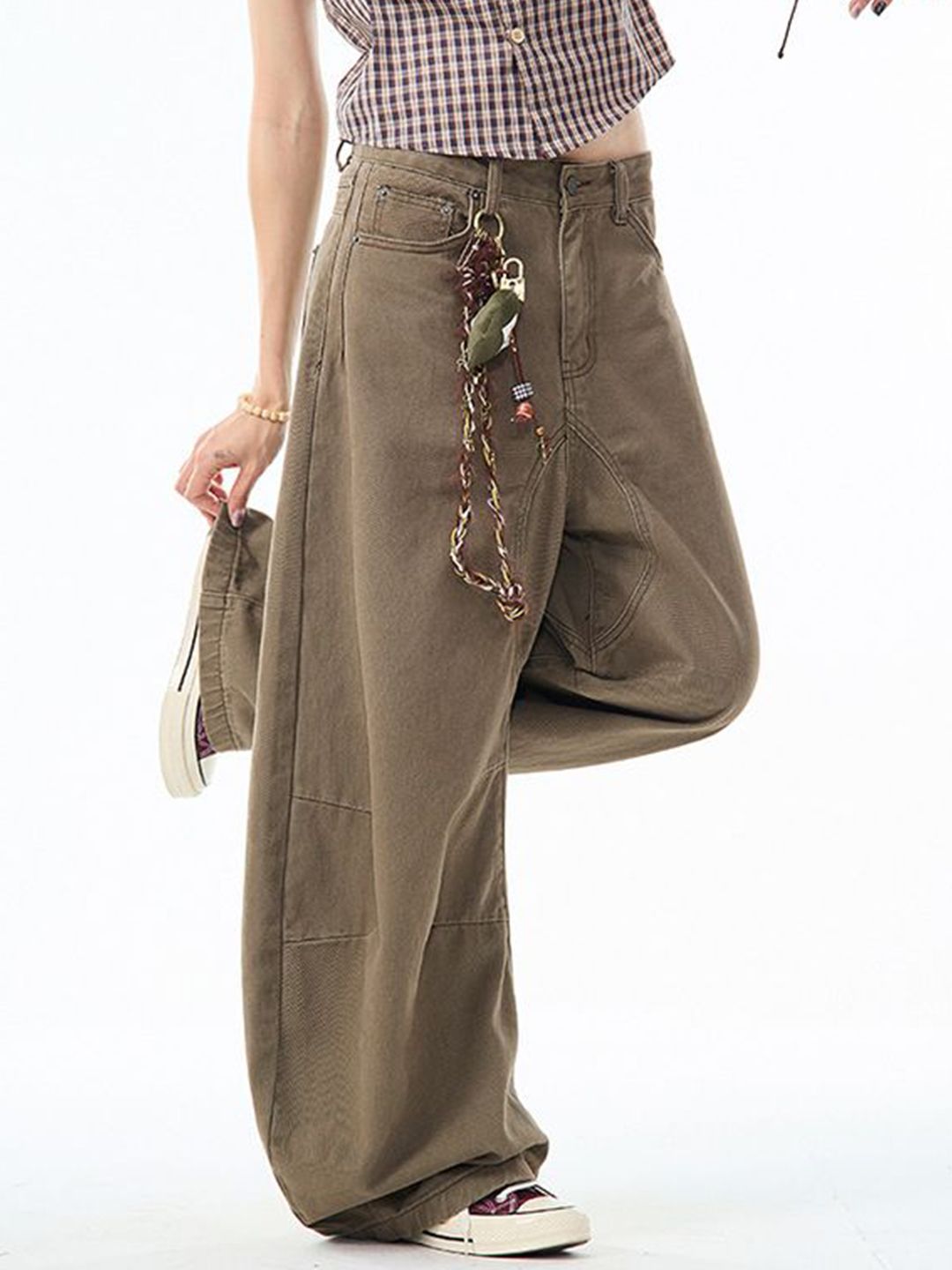 Women Mid-Rise Light Fade Wide Leg Jeans