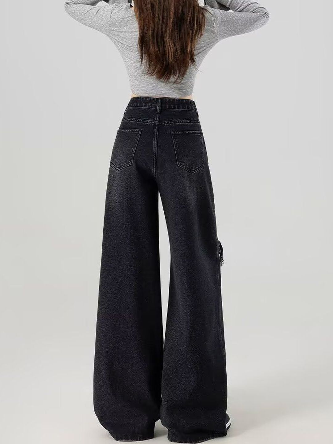 Women Flared Mid-Rise Mildly Distressed Light Fade Jeans