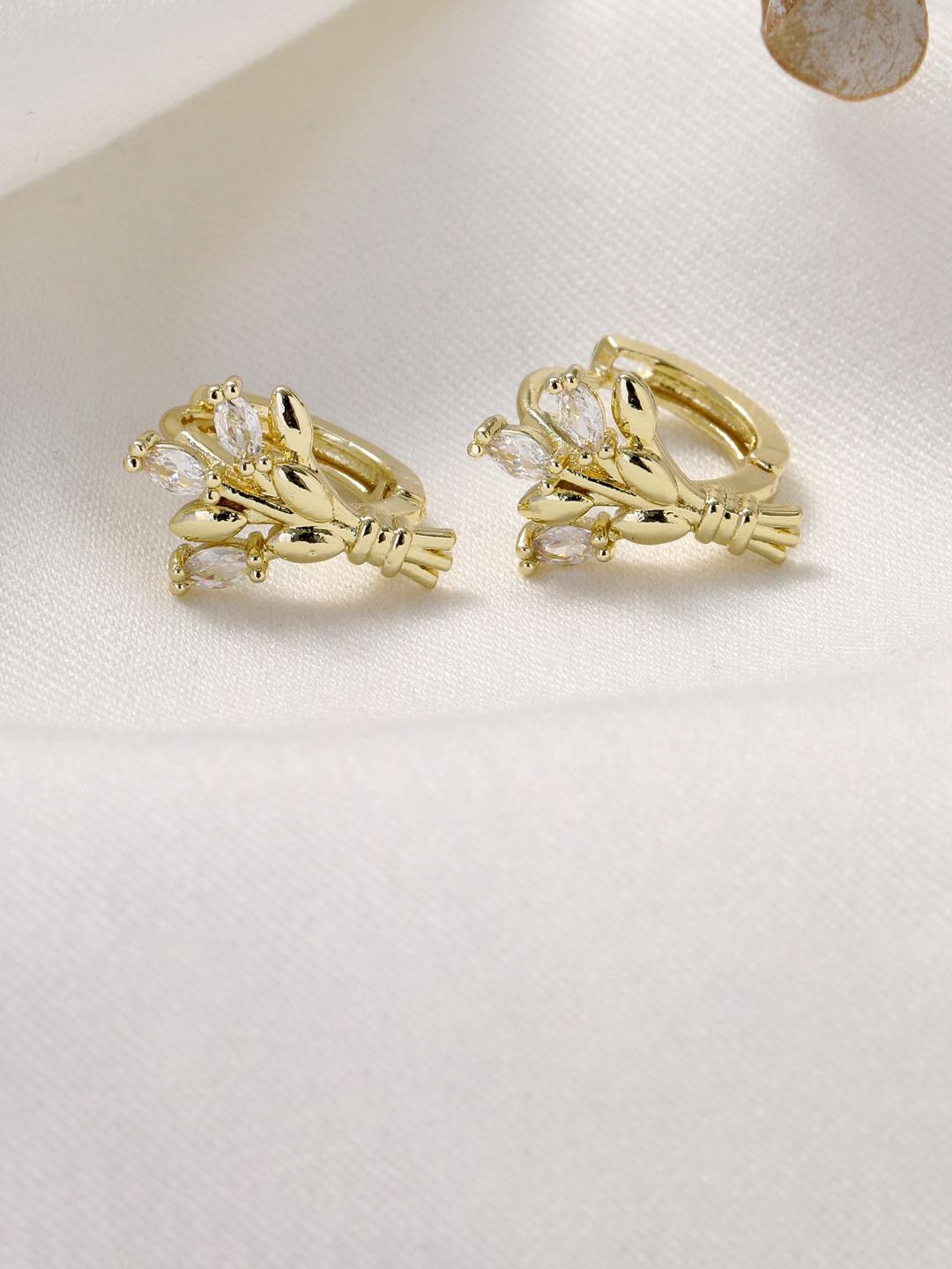 SALTY Gold-Plated Contemporary Artificial Stone Studded Studs Earrings
