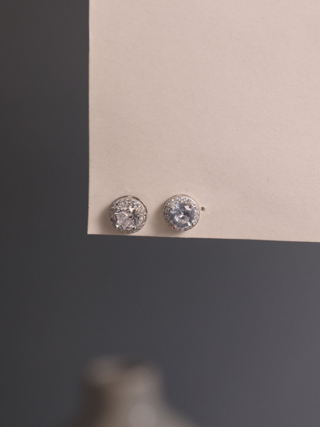 SALTY Men Silver-Plated Stainless Steel Circular Shaped Stud Earrings