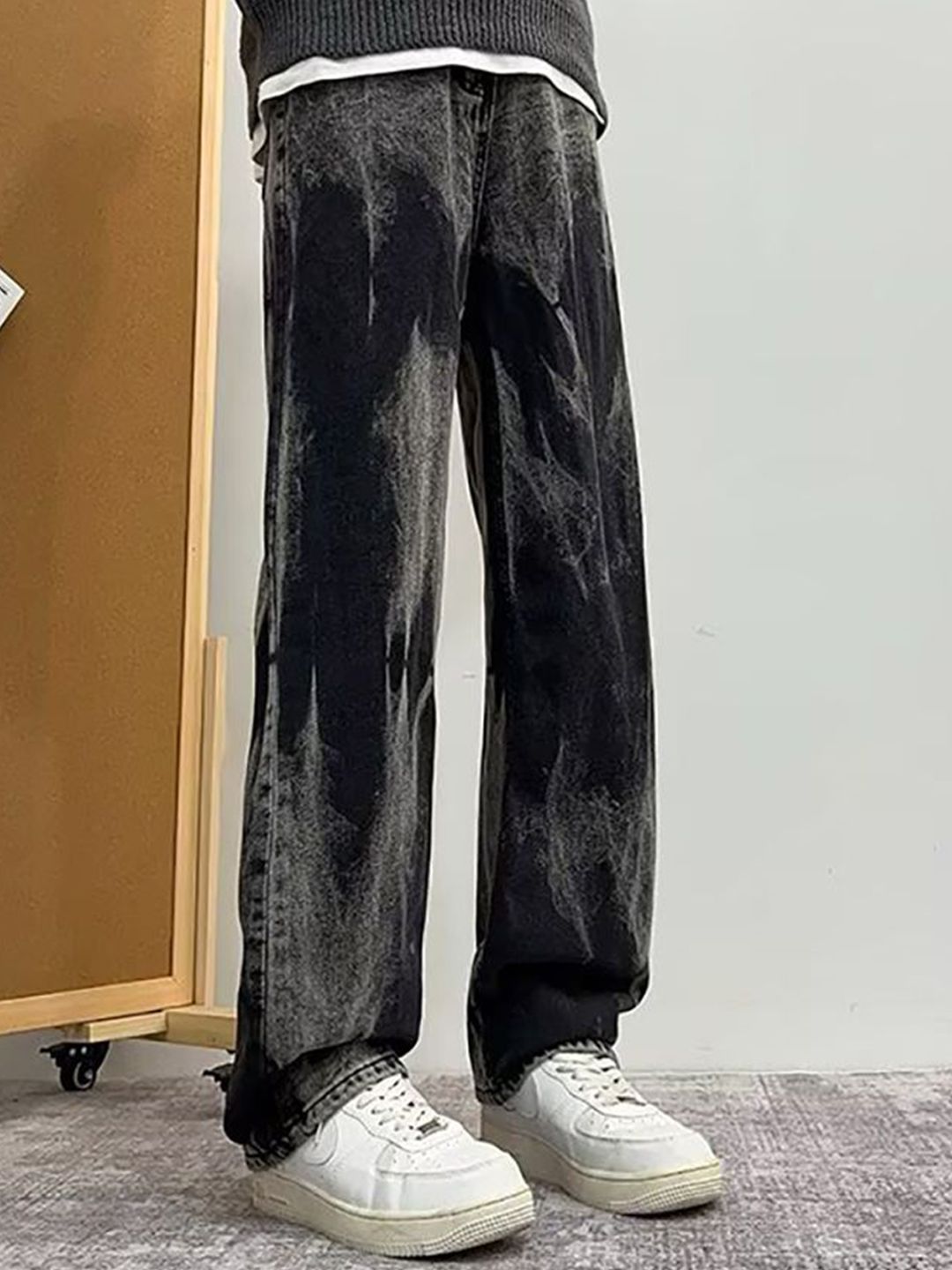 Men Wide Leg Mid-Rise Jeans