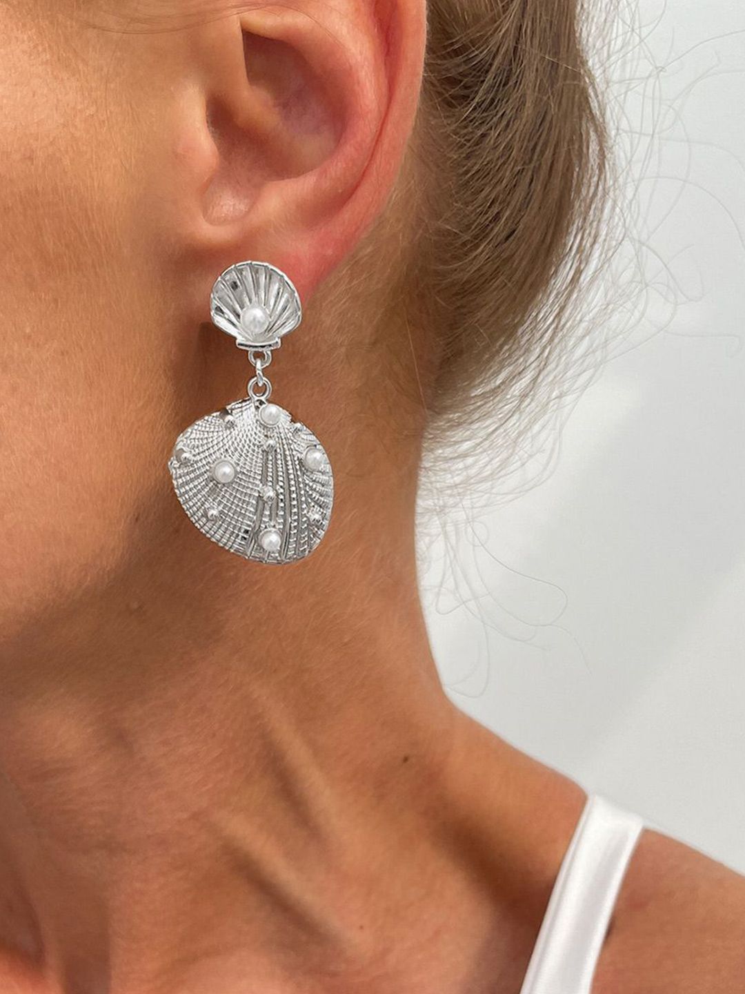 Silver Plated Artificial Beads Beaded Contemporary Drop Earrings