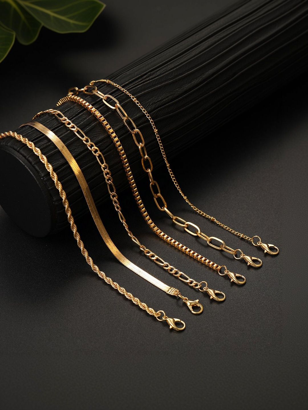 Women 6 Gold-Plated Armlet Bracelet
