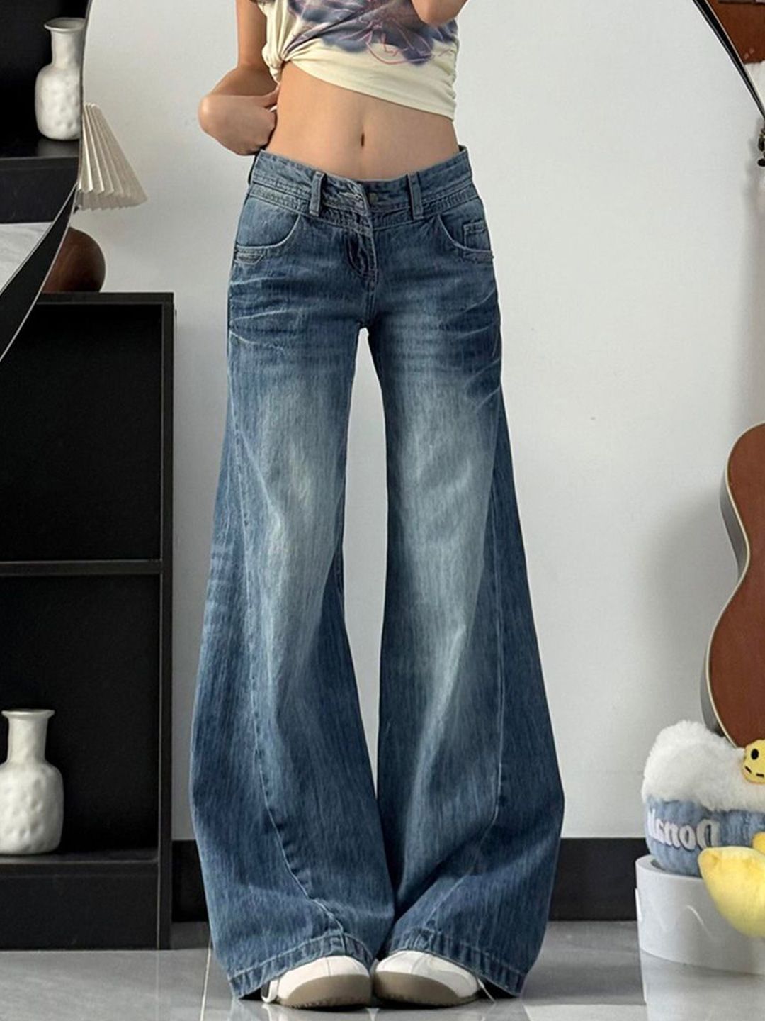 Women Wide Leg Low-Rise Cotton Light Fade Jeans