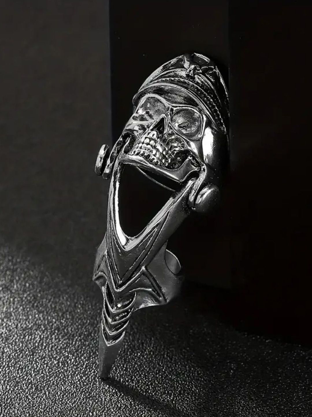 SALTY Men Ghost of the Sea Finger Ring