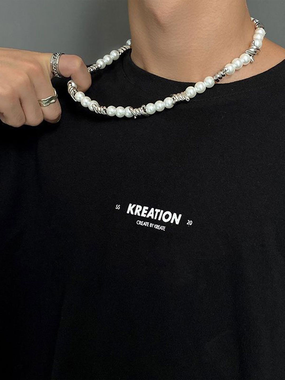 Silver-Plated Artificial Beaded Minimal Necklace