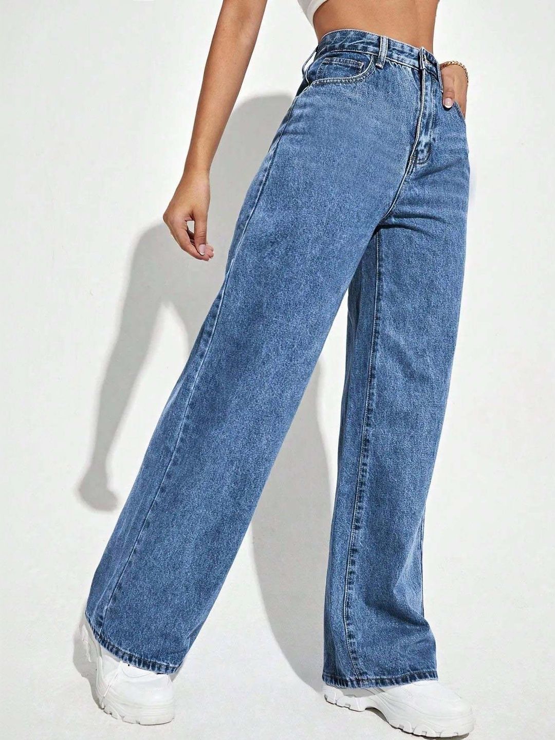 Women Classic Wide Leg High-Rise Light Fade Stretchable Jeans