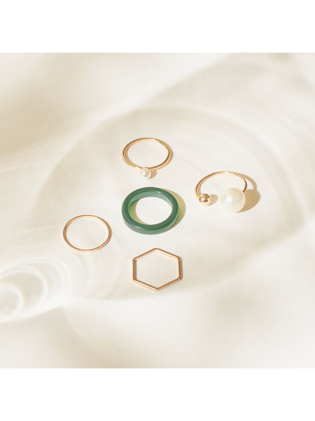 SALTY Set Of 5 Emerald Pearl Stylish Adjustable Finger Ring