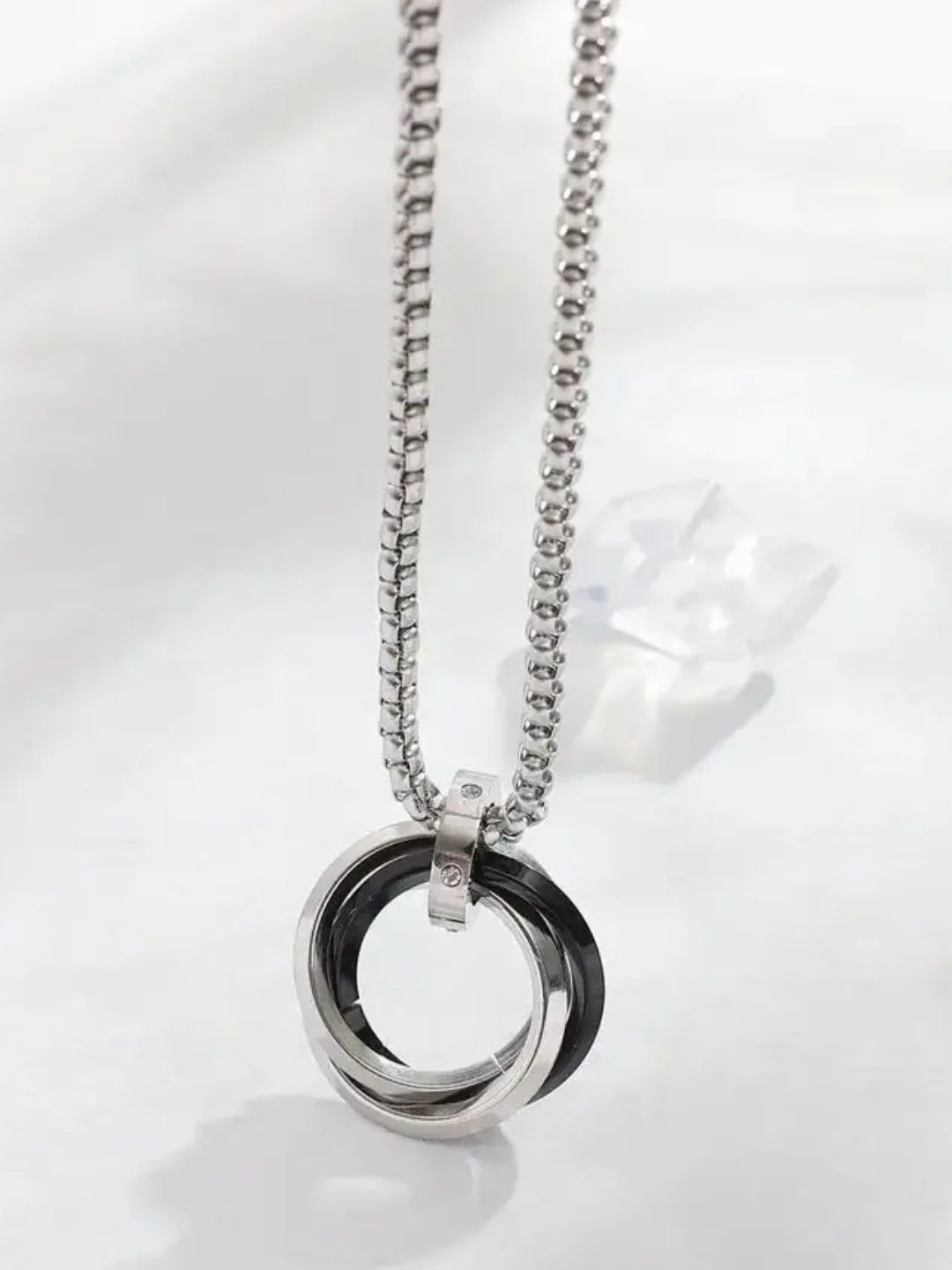 SALTY Set Of 2 Rebel & Rocky Pendant With Chain