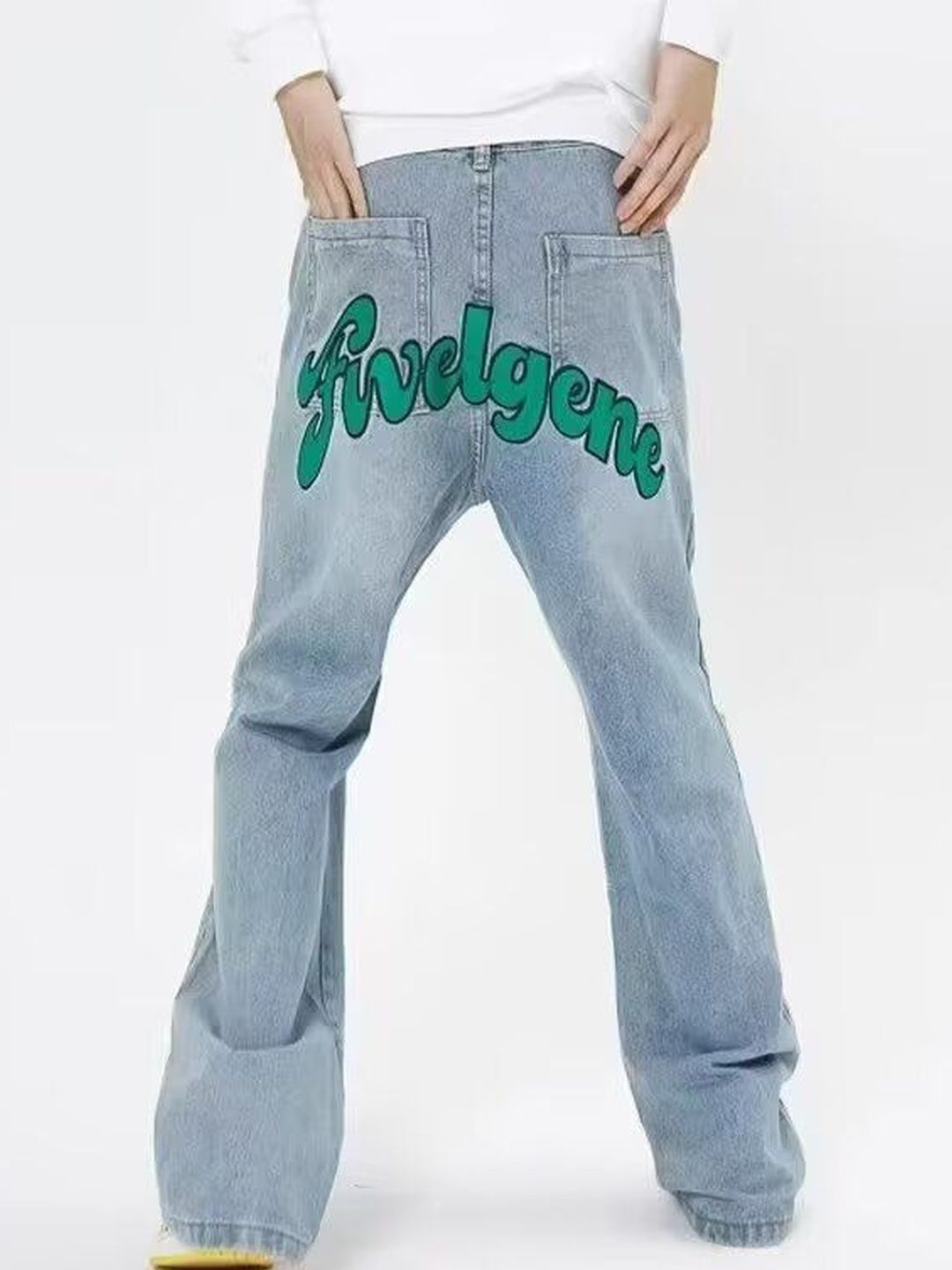 Men Regular Fit Mid-Rise Slash Knee Light Fade Printed Jeans