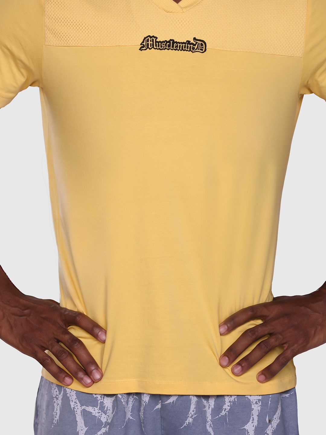 Men Printed V-Neck T-shirt