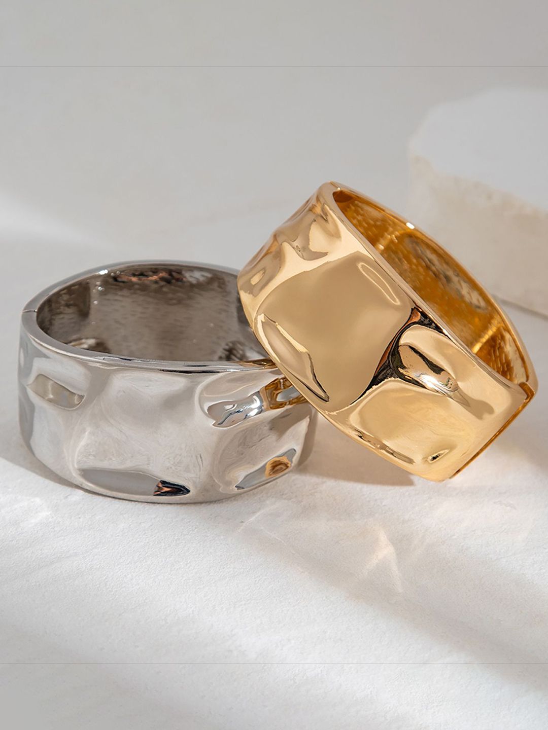 Women Handcrafted Gold-Plated Kada Bracelet