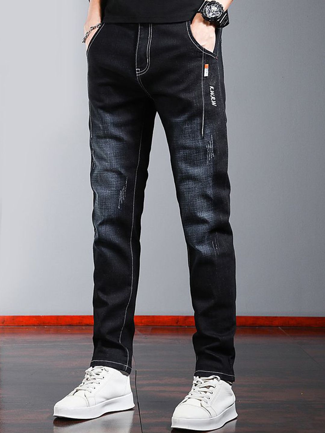 Men Slim Fit Mid-Rise Heavy Fade Stretchable Jeans