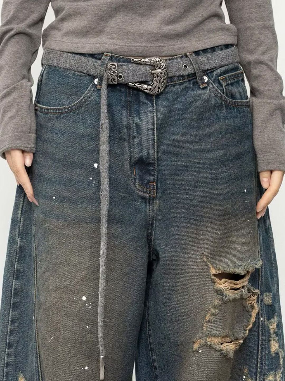 Men Wide Leg Mid-Rise Mildly Distressed Light Fade Jeans