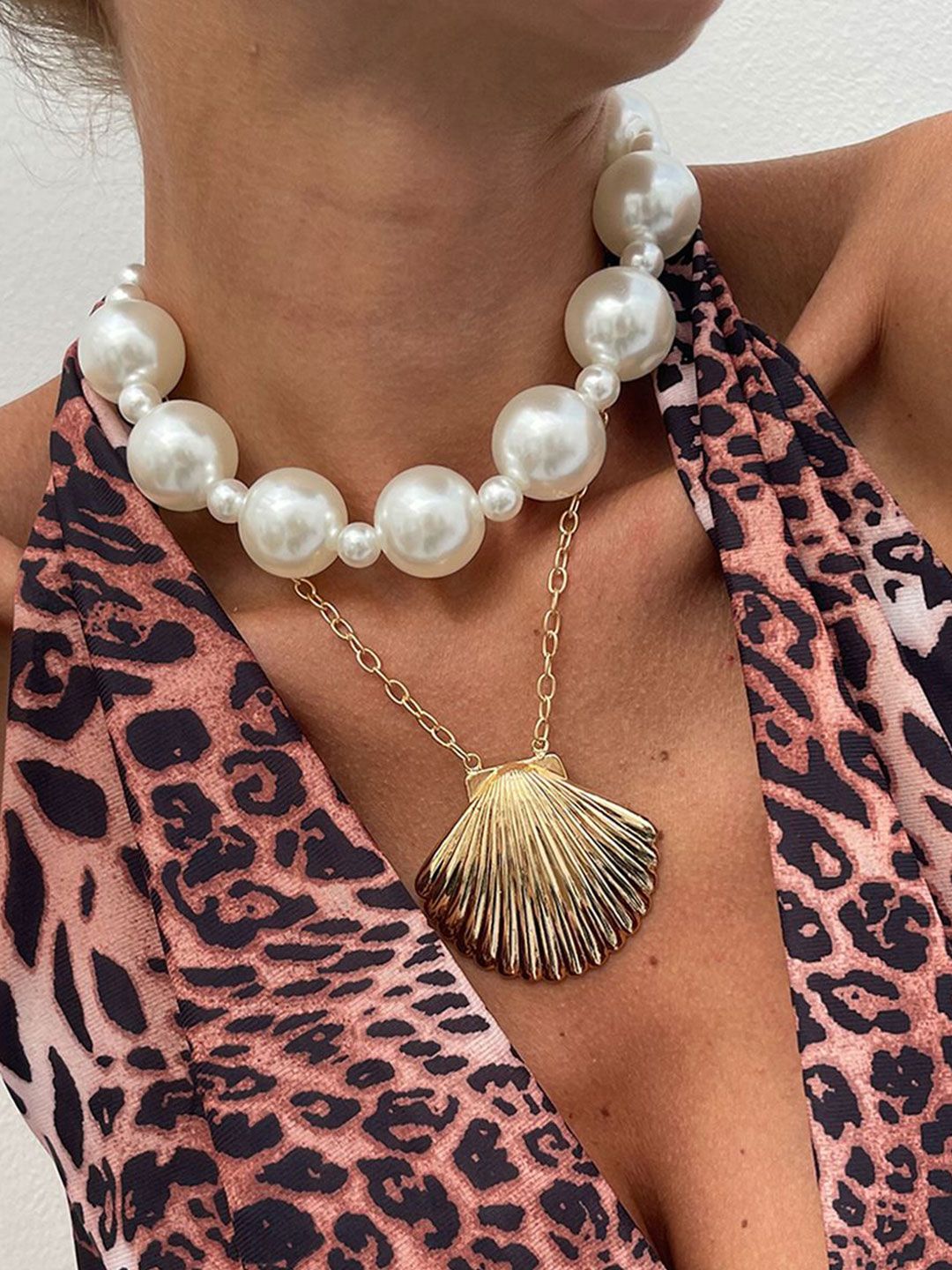 Gold-Plated Artificial Stone Baeded MInimal Necklace