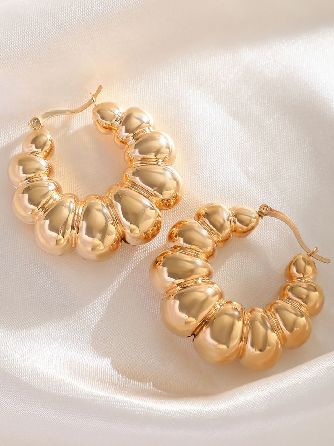 Gold-Plated Oval Hoop Earrings
