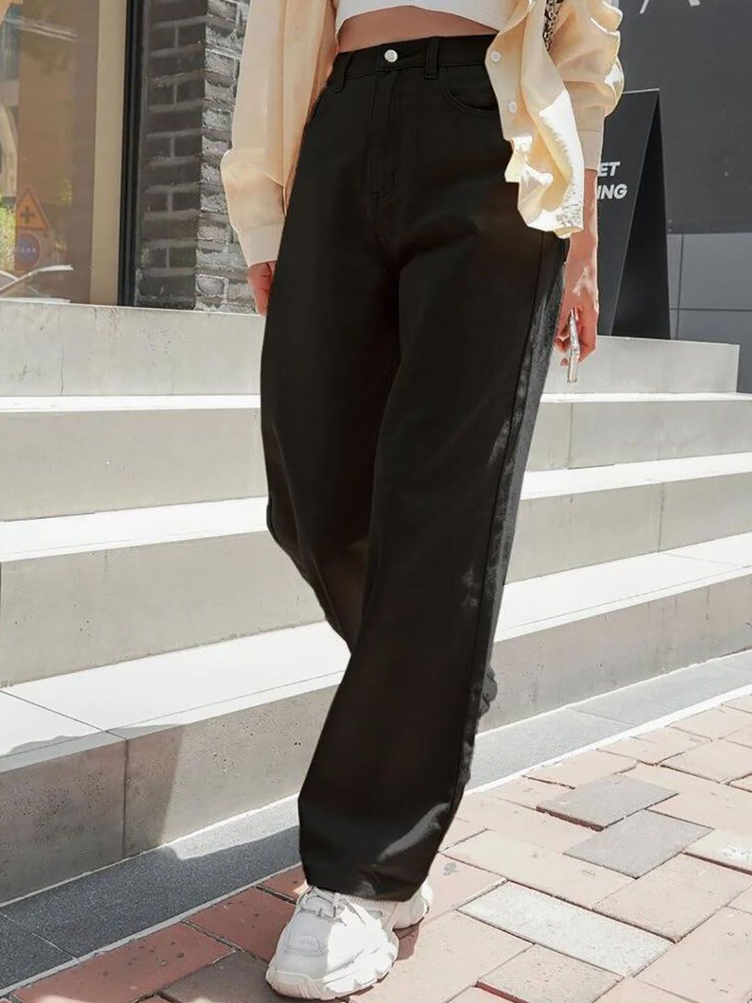 Women Cotton Straight Fit High-Rise Jeans
