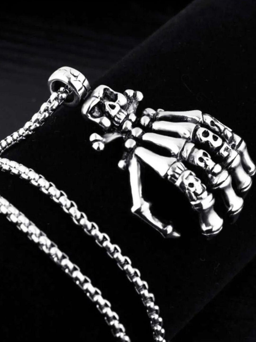 SALTY Bone-jangle Pendant & Chain