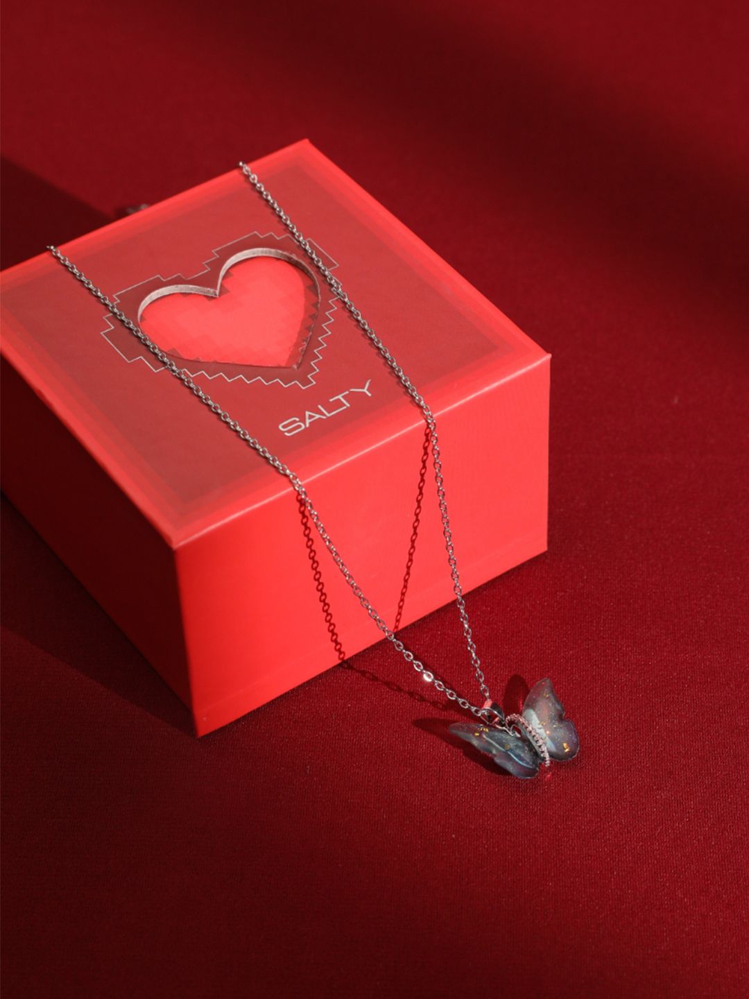 SALTY Vibrant Blue Winged Butterfly Beauty Pendant Necklace for Women