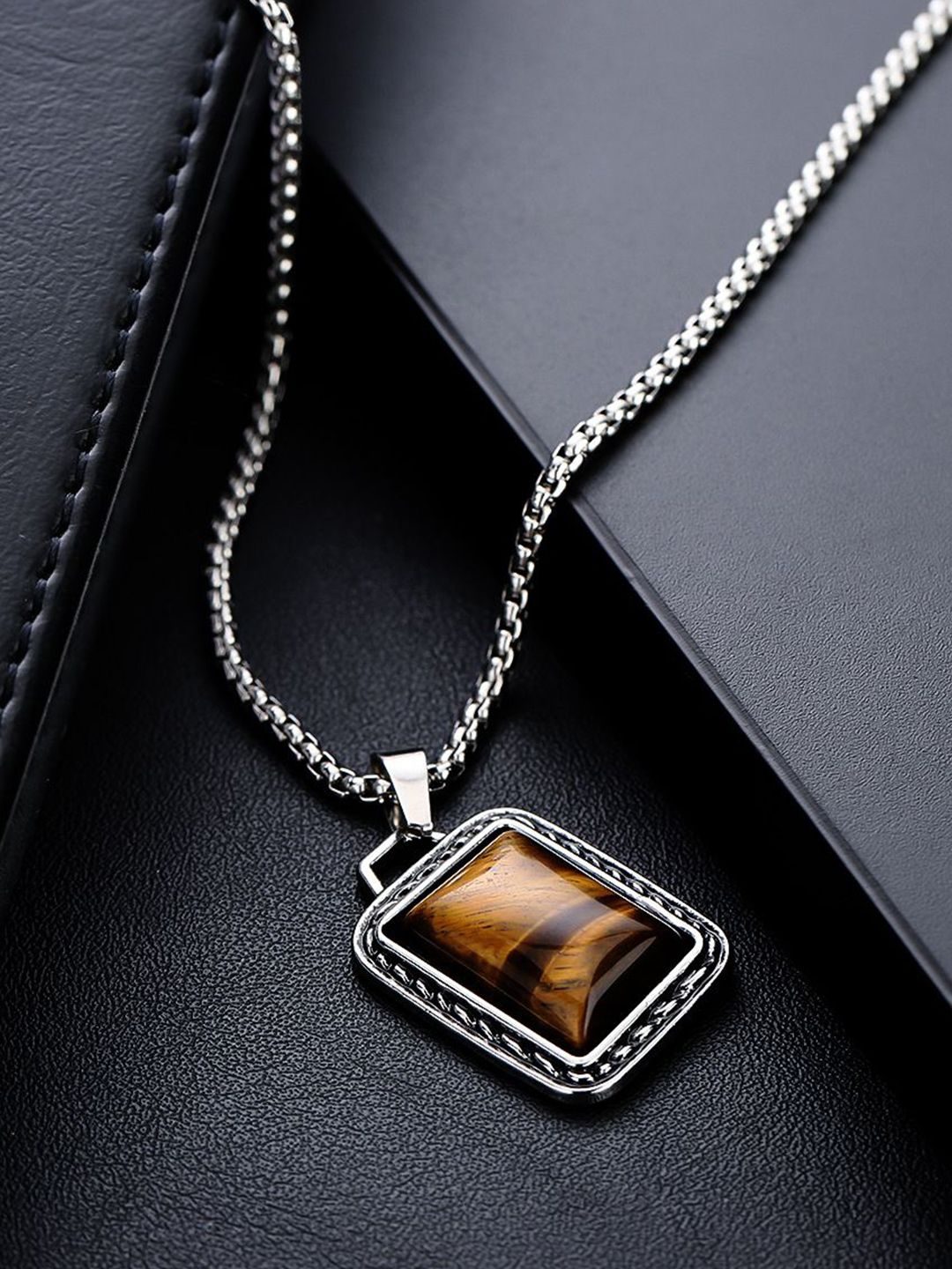 Stainless Steel Silver-Plated Artificial Stones Minimal Necklace