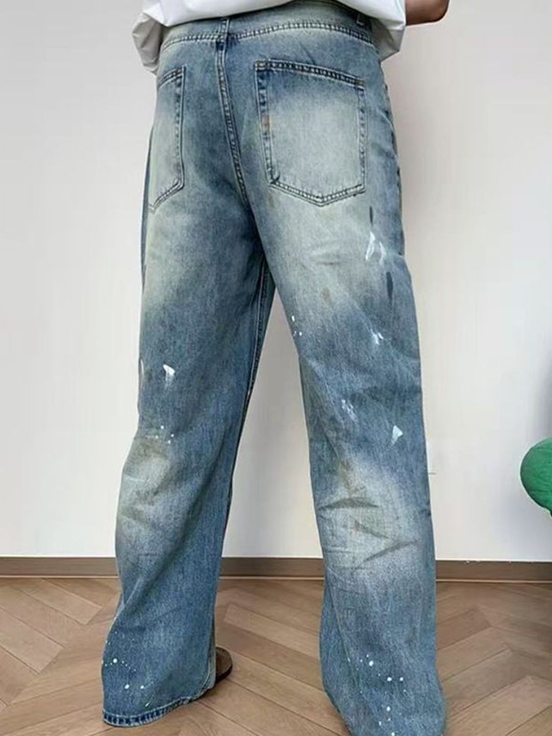 Men Wide Leg Mid-Rise Light Fade Jeans