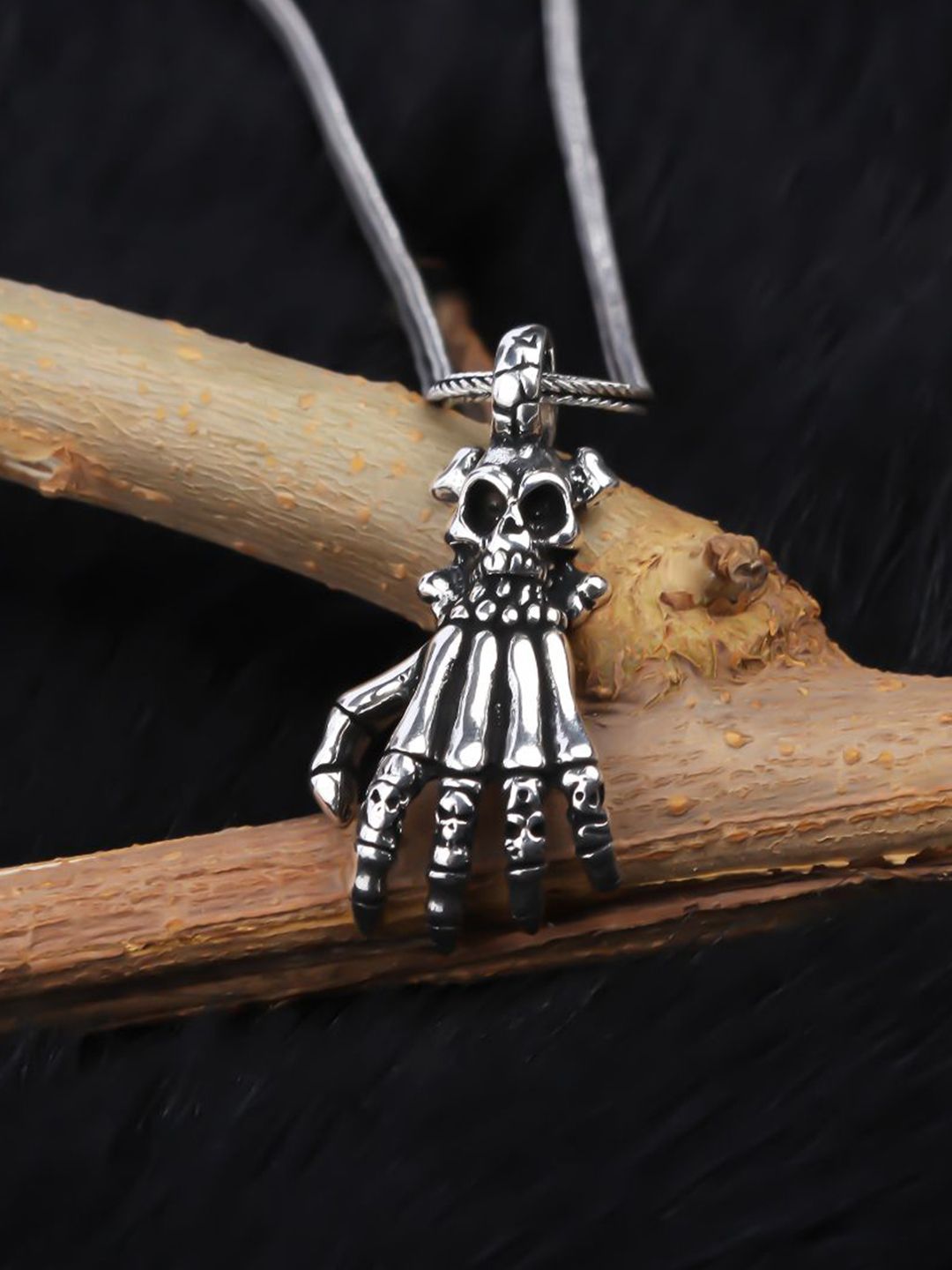 SALTY Pack of 2 Women Bone-jangle Necklace