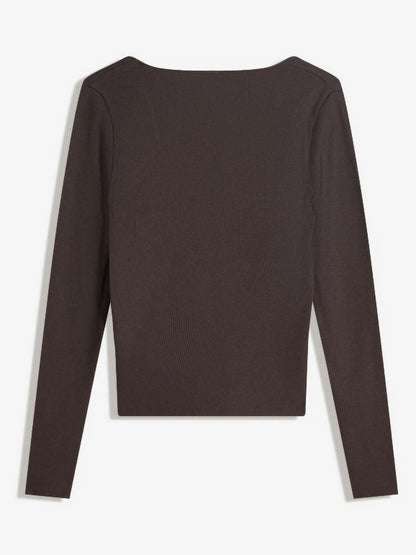 Long sleeve V-neck T-shirt
