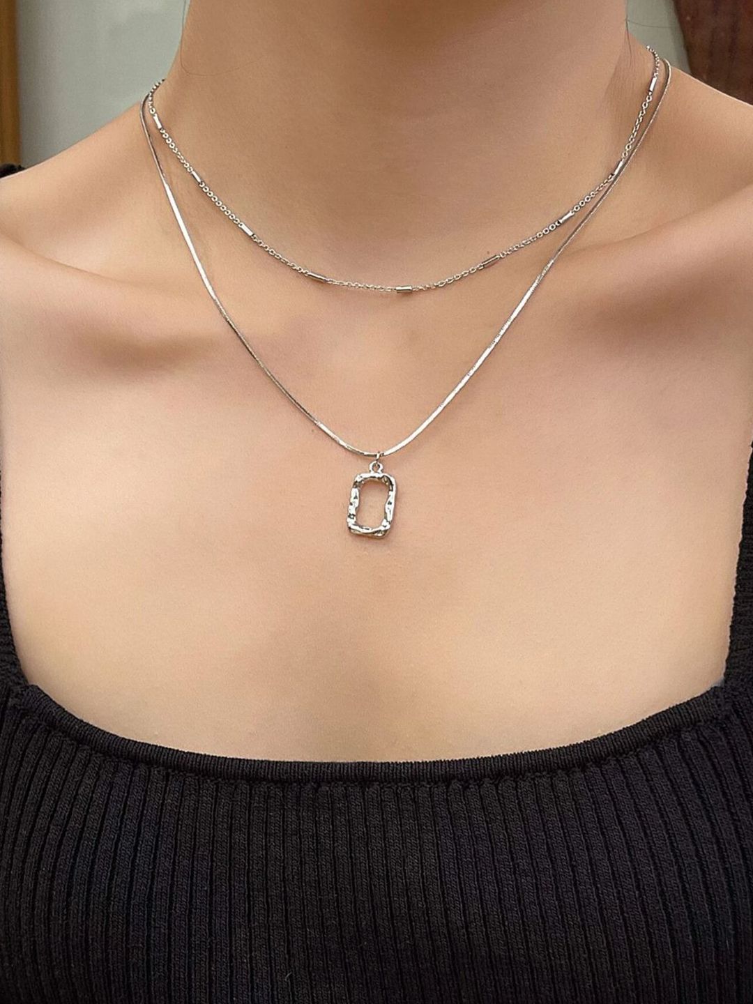 SALTY Pack of 2 Women Dazzling Beehive Necklace