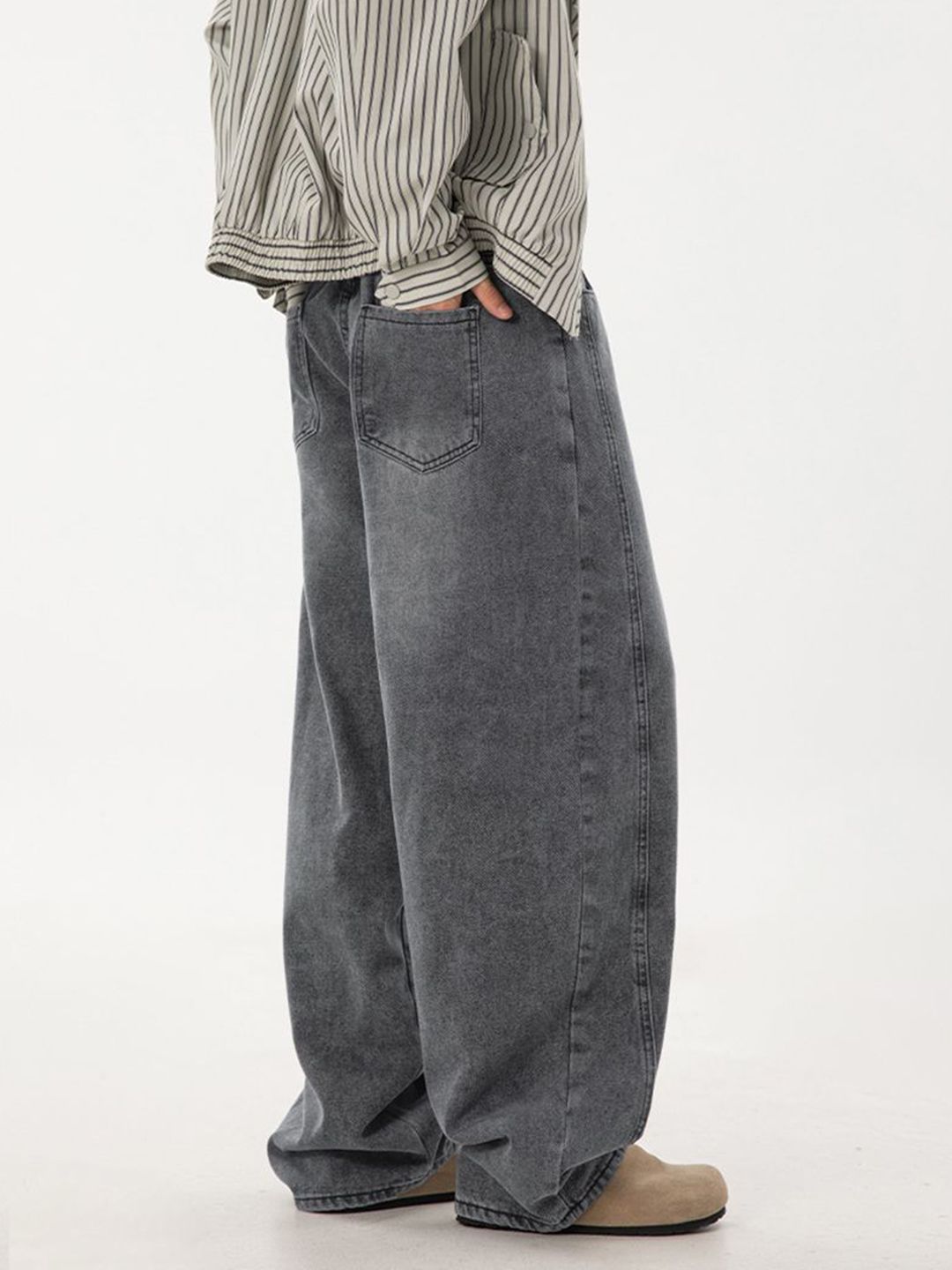 Men Wide Leg Mid-Rise Dark Jeans