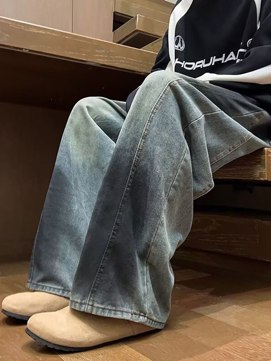 Men Low Distress Heavy Fade Baggy Jeans