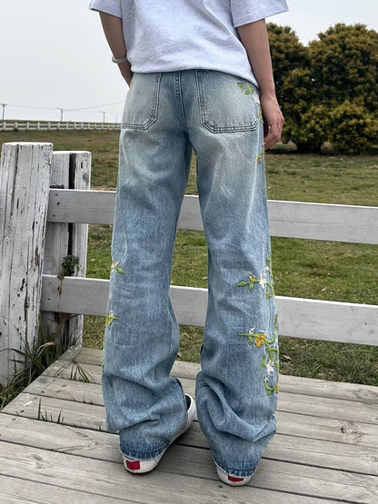 Men Straight Fit Mid-Rise  Distressed Light Fade Embroidered Jeans