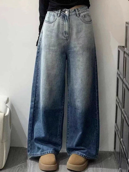 Women Straight Fit Mid-Rise Light Fade Jeans