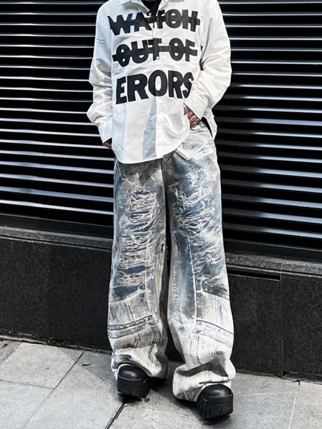 Men Wide Leg Mid-Rise Light Fade Printed Jeans