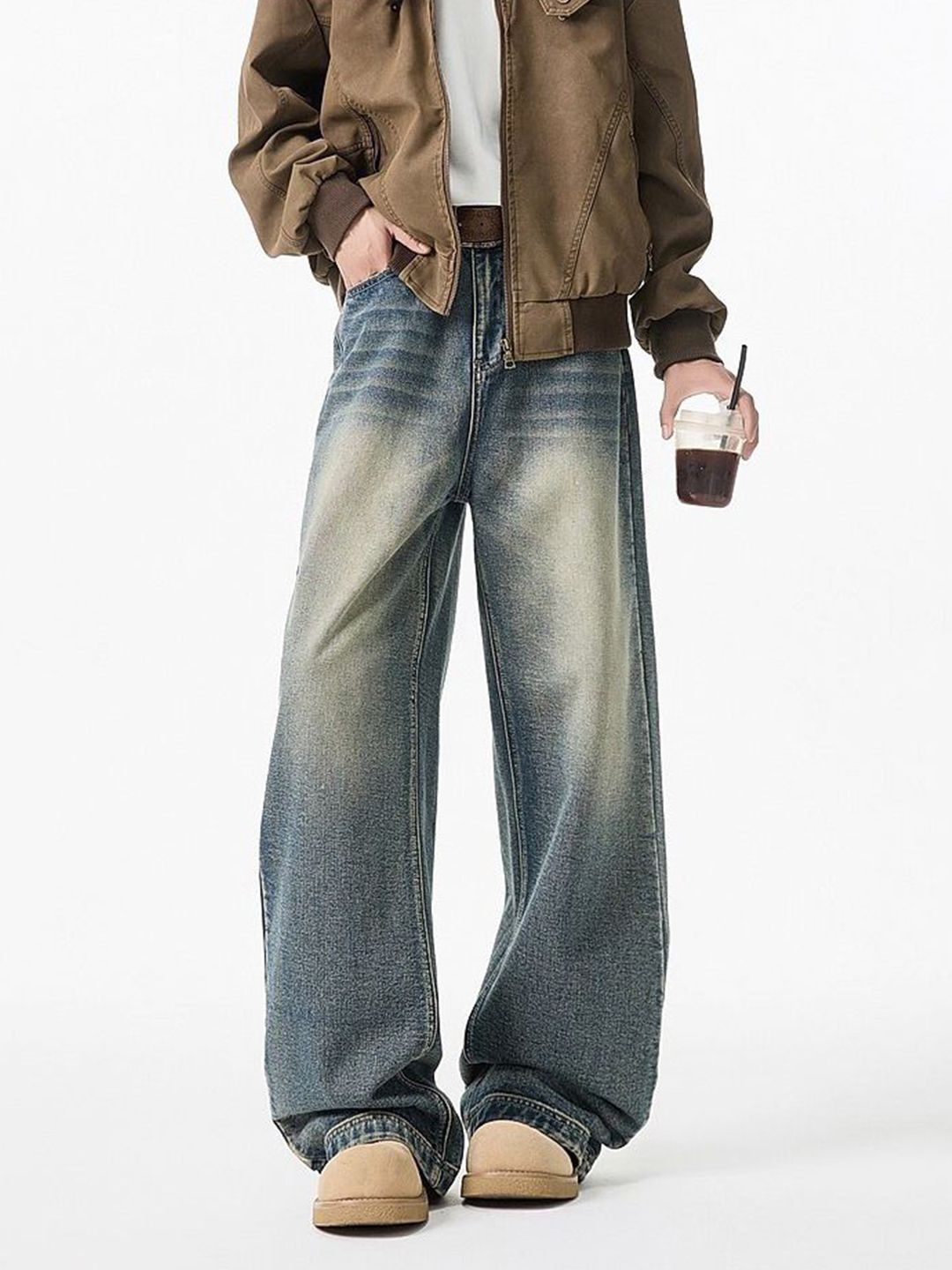 Men Wide Leg Mid-Rise Light Shade Heavy Fade Jeans