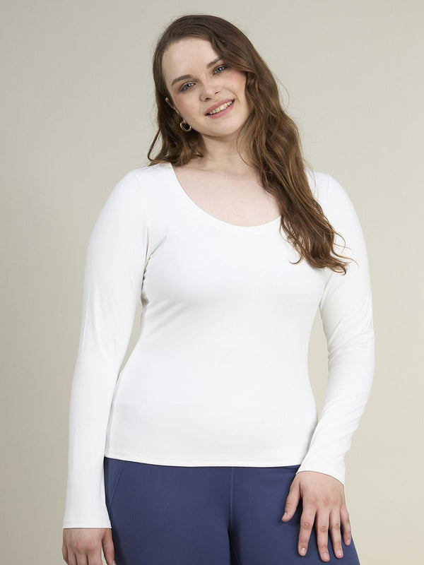 Women Solid White Long Sleeve Sculpt Scoop Top
