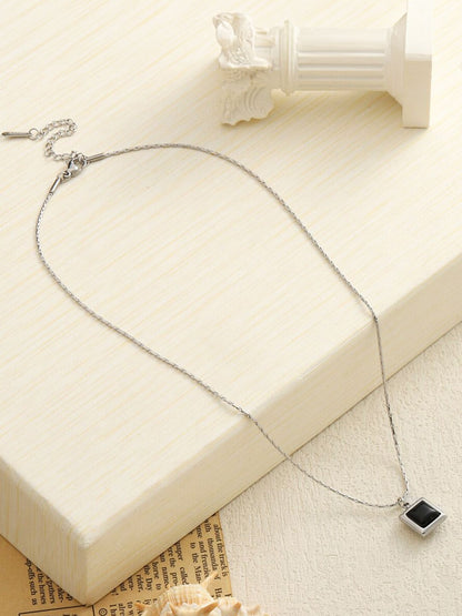 SALTY Artificial Stones Necklace