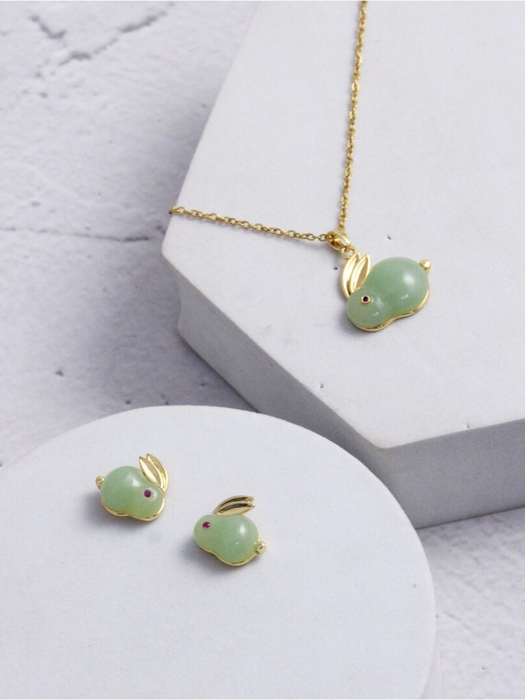 SALTY Anti-Tarnish Coney Necklace & Earrings