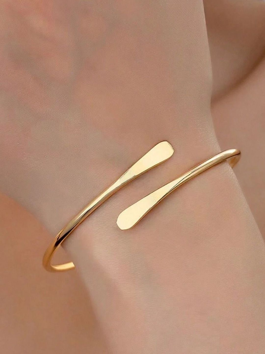 Women Gold-Plated Kada Bracelet
